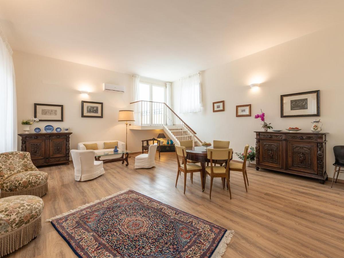 B&B Palazzo Merello 卡利亚里 外观 照片